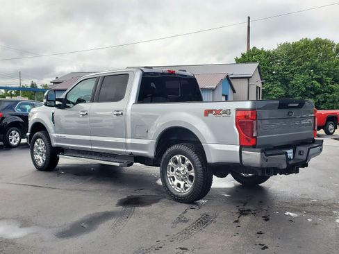 Used 2022 Ford F350 Lariat w/ Chrome Package AWD/4WD image 3