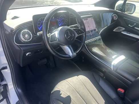 Used 2024 Mercedes-Benz EQE 350+ SUV image 19