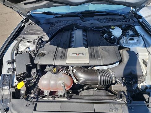 Used 2019 Ford Mustang GT Premium RWD image 37