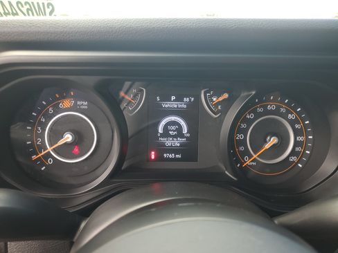 Used 2025 Jeep Wrangler Sport AWD/4WD image 16