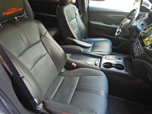 Used 2022 Honda Pilot TrailSport image 20