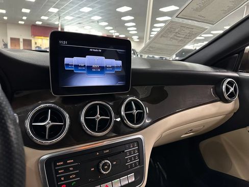 Used 2019 Mercedes-Benz CLA 250 image 19
