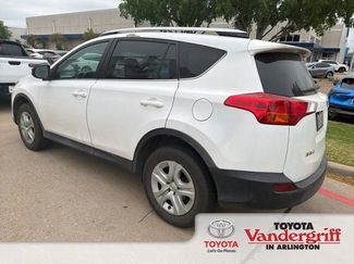 Used 2013 Toyota RAV4 LE video 1