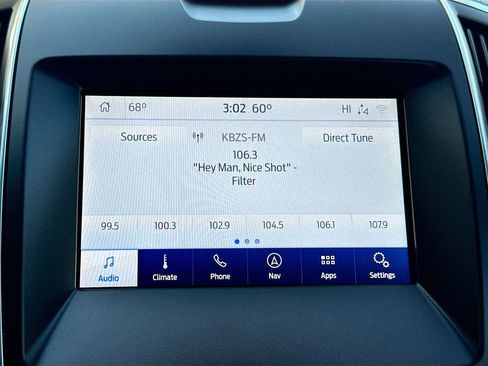 Used 2020 Ford Edge Titanium w/ Equipment Group 301A image 17