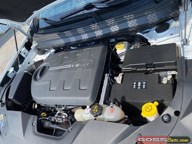 Used 2022 Jeep Cherokee Limited w/ Mopar Interior Package AWD/4WD image 28