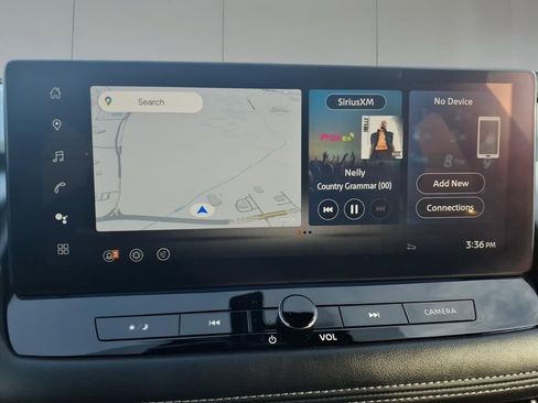 Used 2025 Nissan Rogue Platinum w/ Tech Package image 18