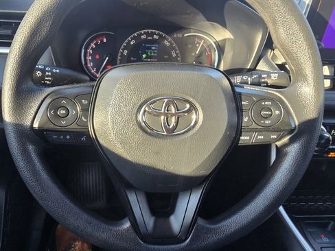 Certified 2024 Toyota RAV4 XLE image 21