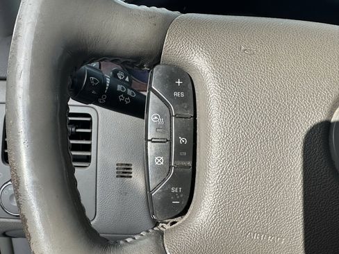 Used 2008 Buick Lucerne CXS image 14