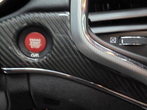 Used 2018 Jeep Grand Cherokee SRT image 21