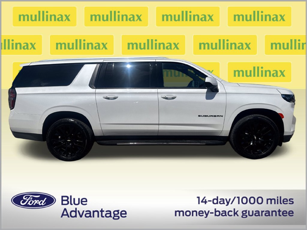Used 2021 Chevrolet Suburban LT RWD image 2