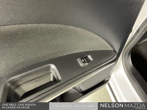 Used 2019 Ford Fusion SE image 19