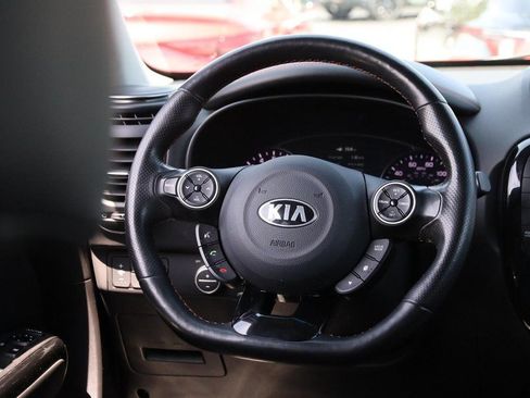 Used 2018 Kia Soul ! w/ Tech Package FWD image 22
