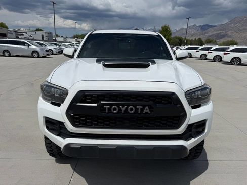 Used 2018 Toyota Tacoma TRD Pro AWD/4WD image 8