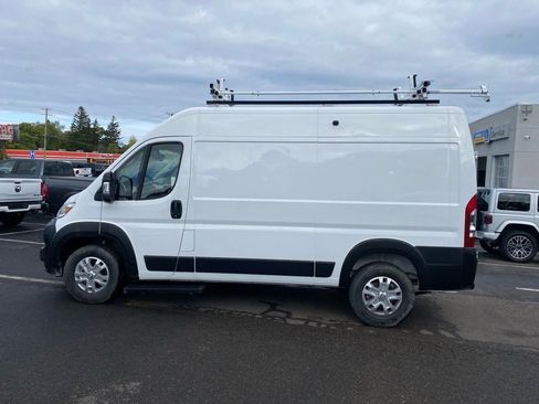 Used 2025 RAM ProMaster 1500 w/ Quick Order Package 22G SLT image 2