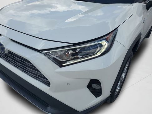 Used 2020 Toyota RAV4 Limited AWD/4WD image 26