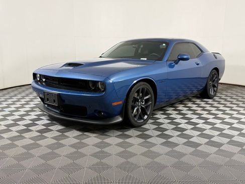 Used 2022 Dodge Challenger R/T w/ Plus Package image 8