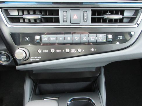 New 2025 Lexus ES 350 350 image 40