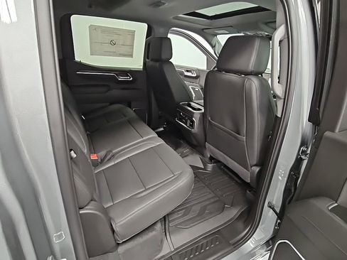 New 2026 GMC Sierra 1500 SLT w/ SLT Premium Plus Package image 39
