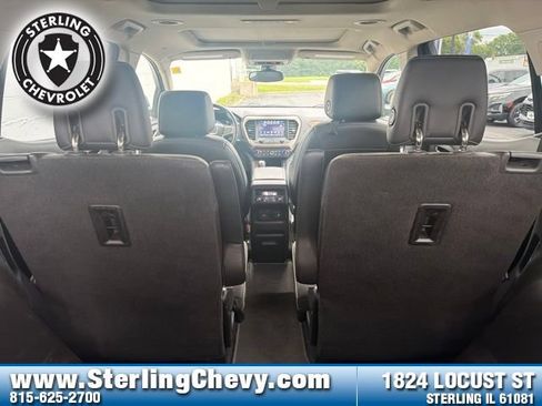Used 2019 GMC Acadia Denali w/ GMC Pro Grade Package AWD/4WD image 17