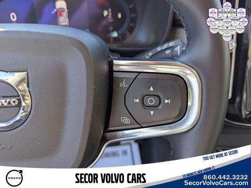 Certified 2023 Volvo XC40 B5 Plus w/ Driver Assist Package AWD/4WD image 19