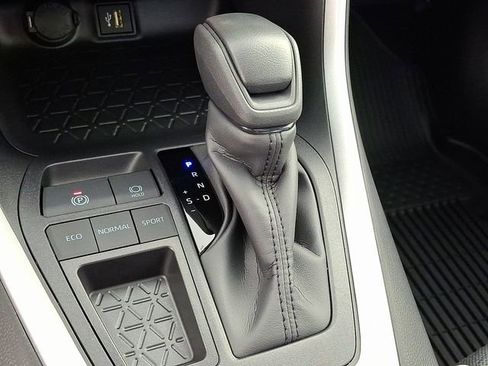 New 2025 Toyota RAV4 XLE w/ Convenience Package image 15