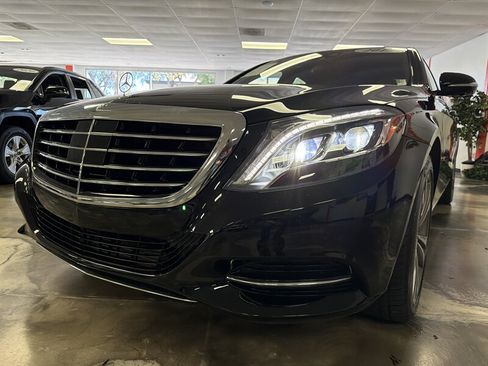 Used 2015 Mercedes-Benz S 550 Sedan image 5