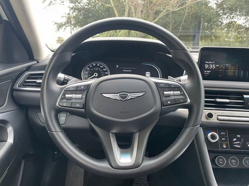 Used 2025 Genesis G70 2.5T image 28