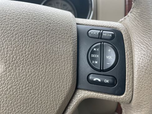 Used 2010 Ford Explorer Eddie Bauer image 40