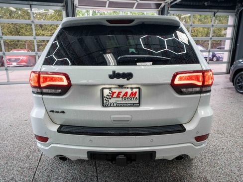 Used 2015 Jeep Grand Cherokee Altitude image 3