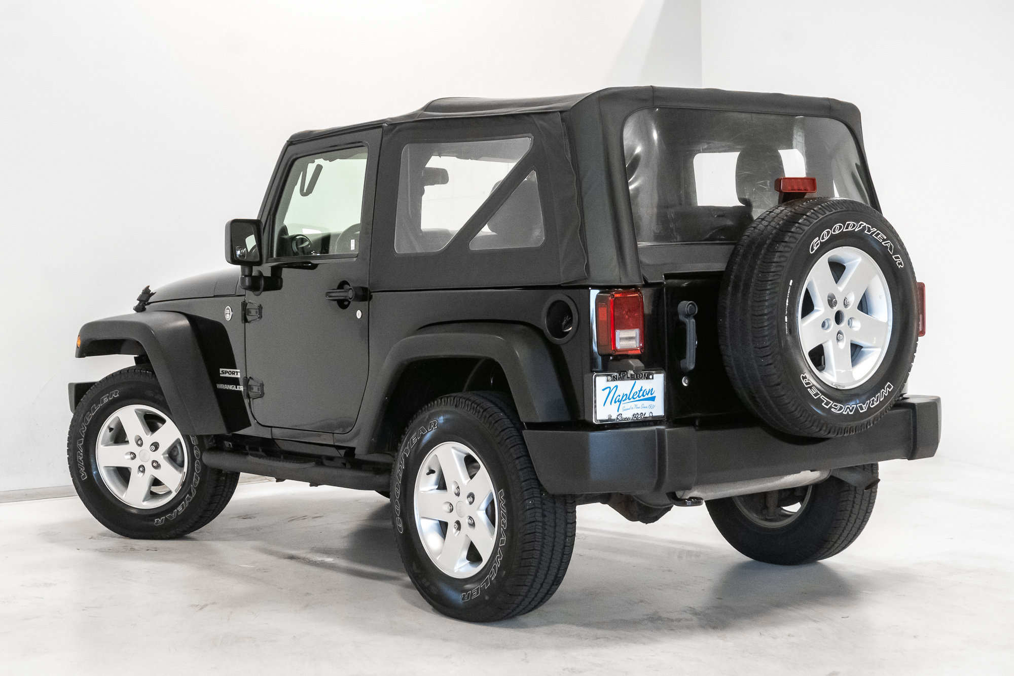 Used 2014 Jeep Wrangler Sport w/ Quick Order Package 23S AWD/4WD image 20
