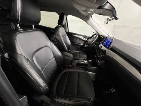 Used 2022 Ford Escape SEL image 25