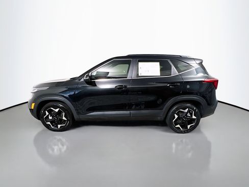Used 2024 Kia Seltos EX image 9