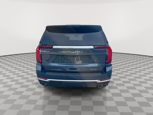 New 2026 GMC Yukon Denali w/ Denali Reserve Package AWD/4WD image 7