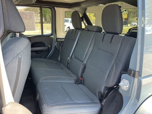 Certified 2025 Jeep Wrangler Unlimited Sahara image 21