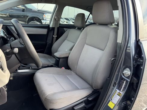 Used 2015 Toyota Corolla LE image 25