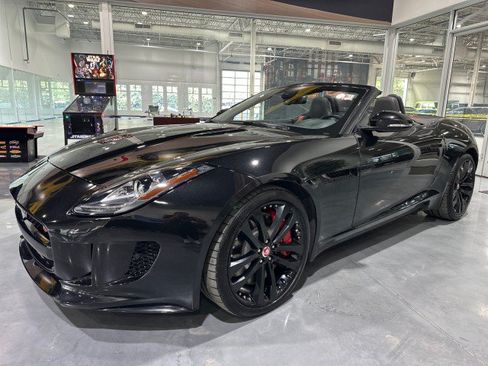 Used 2015 Jaguar F-TYPE S RWD image 10