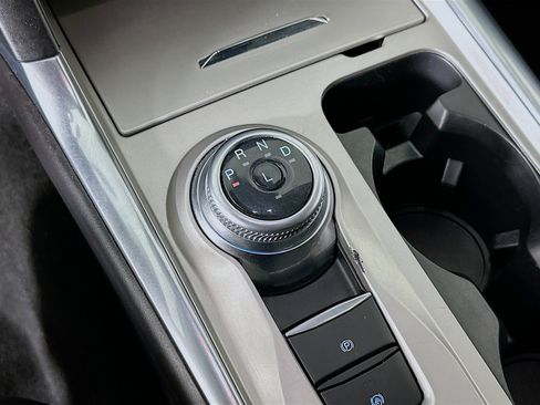 Used 2024 Ford Explorer XLT w/ Equipment Group 202A image 24