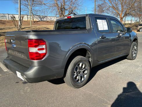 Used 2022 Ford Maverick XLT image 5