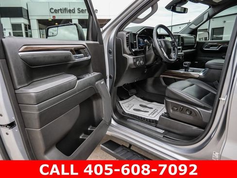 Used 2024 Chevrolet Silverado 1500 RST w/ Convenience Package II AWD/4WD image 29