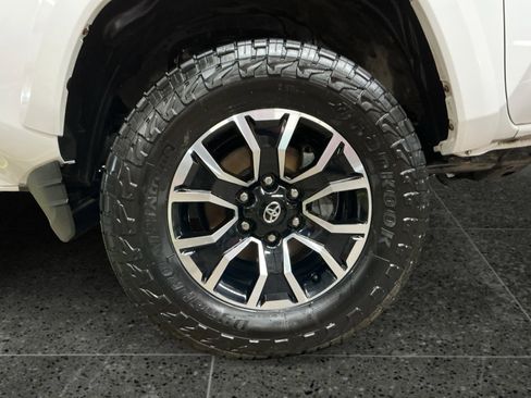 Certified 2021 Toyota Tacoma TRD Sport w/ Technology Package image 14