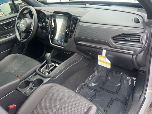 Certified 2025 Subaru Forester Premium AWD/4WD image 11