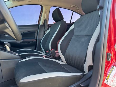 Used 2021 Nissan Versa SV image 16