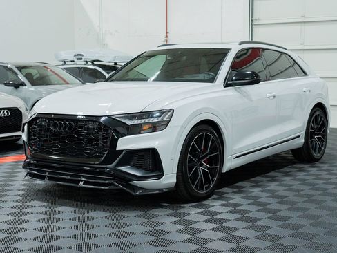 Used 2023 Audi SQ8 Prestige w/ Prestige Package AWD/4WD image 3