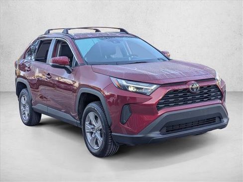 Used 2022 Toyota RAV4 XLE image 3