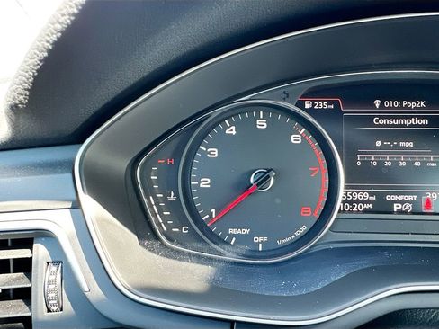 Used 2019 Audi A4 2.0T Premium w/ Convenience Package image 15