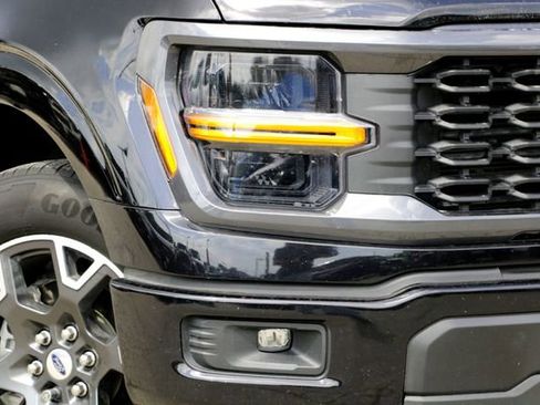 Used 2024 Ford F150 STX RWD image 3