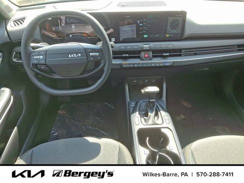 Certified 2025 Kia K4 FWD image 8