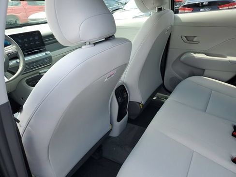 Certified 2025 Hyundai Kona SEL AWD/4WD image 12
