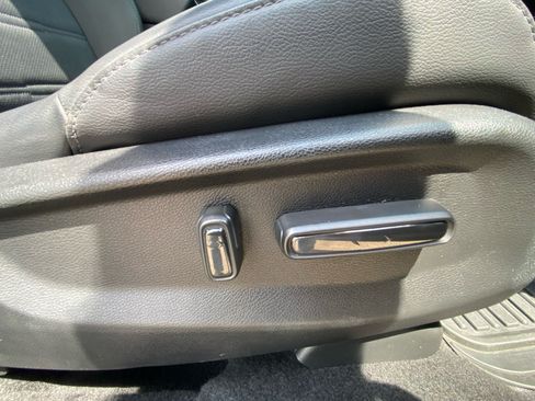 Used 2020 Honda CR-V EX-L image 17