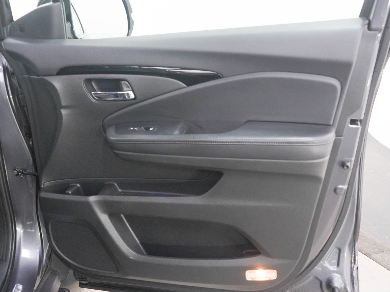 Used 2019 Honda Pilot Touring image 12
